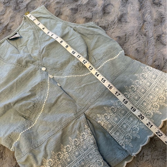Columbia XCO Women's Blue Chambray Sleeveless Boho Tank Top Embroidered Size S - Picture 12 of 12